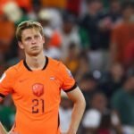 Barcelona’s De Jong ruled out for weeks due to serious knee injury