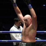 Fury dominates Wach ahead of Joshua showdown