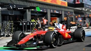 Hamilton questions costly Ferrari pitstop decision