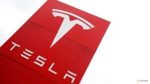 Tesla wins bid to revive UK lawsuit for 5G patents licence