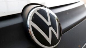 Volkswagen in takeover talks with Chinese partner on Spanish battery plant, trade outlet reports