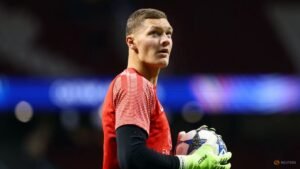 Ipswich sign Dutch goalkeeper Scherpen