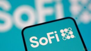 SoFi’s unchanged profit forecast tempers record quarter, revenue outlook lift