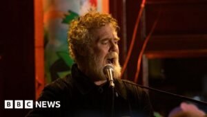 Glen Hansard: Meeting heroes and the tape that changed his life