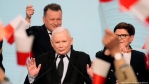 Poland’s main opposition collapses over far-right slide