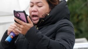 Filipino woman who lost family to drug war takes on Duterte
