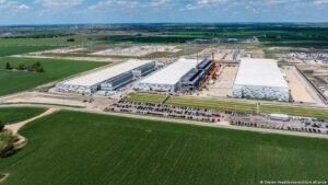 Google, Amazon emissions rise sharply, driven by AI boom