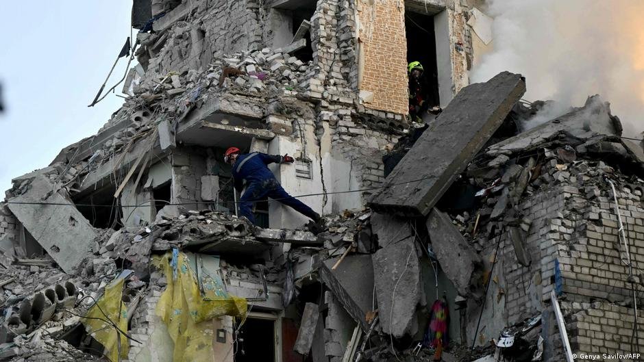 Russian attack on Kyiv kills at least 13, injures dozens