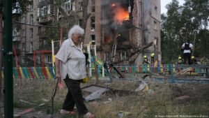 Ukraine: Russia strikes kill 4, day of mourning in Kyiv