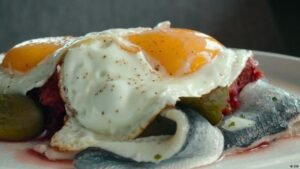 Oddity or delicacy? The north German specialty Labskaus