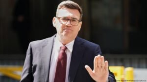 UK: Andy Burnham confirmed as Labour Party leader