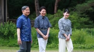 Why Japan’s new imperial law keeps women off the throne