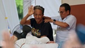 Indian activist Sonam Wangchuk ends hunger strike