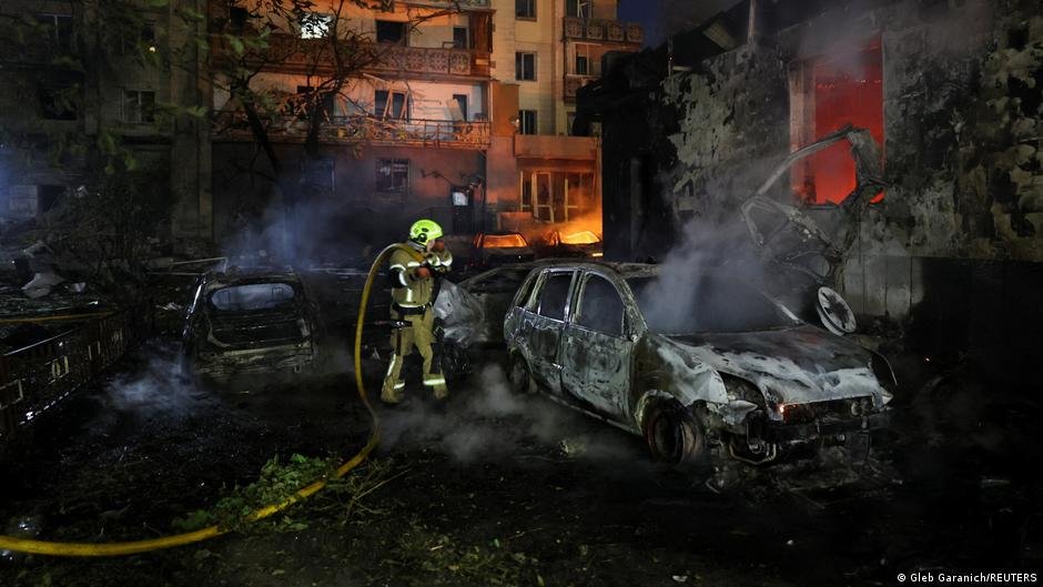 Russia’s largest ballistic assault of war rocks Kyiv