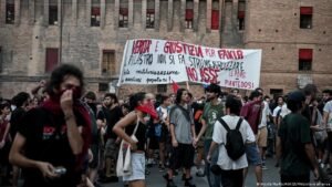Italy: Protests over death of immigrant in police custody