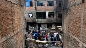 Peru: 10 killed in housefire in capital Lima