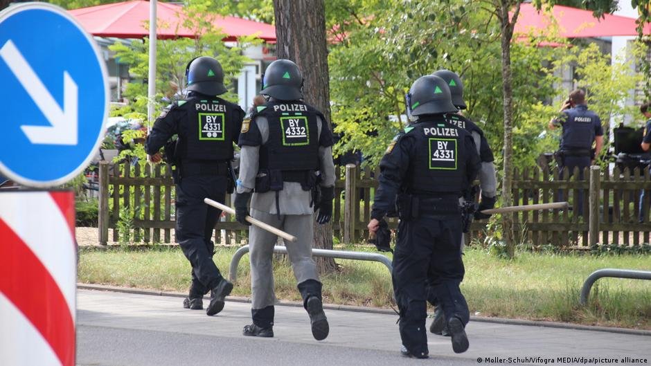 Man dies of injuries after attack at Regensburg bank: police