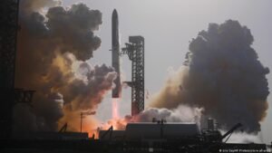 SpaceX’s Starship makes 1st successful test flight since IPO