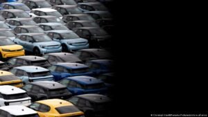 Germany news: Industry hemorrhaging 15,000 jobs a month