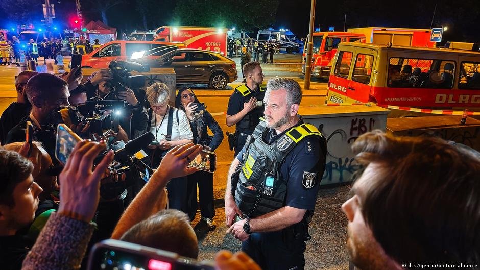 Expert Raphael Bossong assesses the Berlin Pride attack