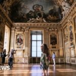 Watch: Louvre Museum reopens gallery after jewellery heist