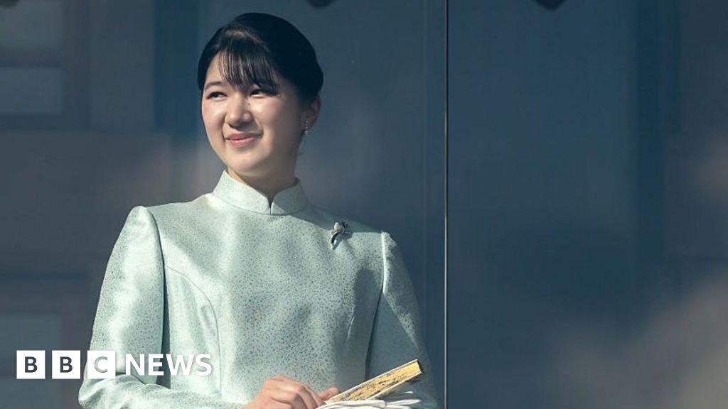 Japan relaxes royal succession rules – but ban on female emperors remain
