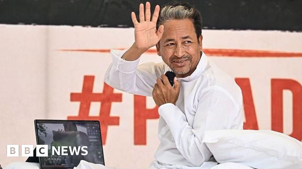 Sonam Wangchuk: Indian activist on hunger strike at ‘cockroach’ protest loses 8.2kg