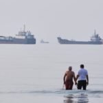 UN urges evacuation of 6,000 sailors stranded in Hormuz strait