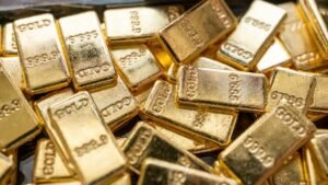 Malaysian courier in Singapore collected 1,600 gold bars from scam victim, gets jail