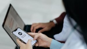 Singapore launches ‘nutrition label’ guidelines for GenAI chatbots