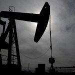 Oil climbs, bonds slide on Middle East hostilities