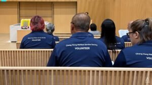 Dignity in death: The strangers who accompany seniors on their final journey