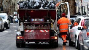 Italian garbagemen help recover lost 1m euro lottery ticket