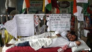 Indian students step up exam protests in Jharkhand