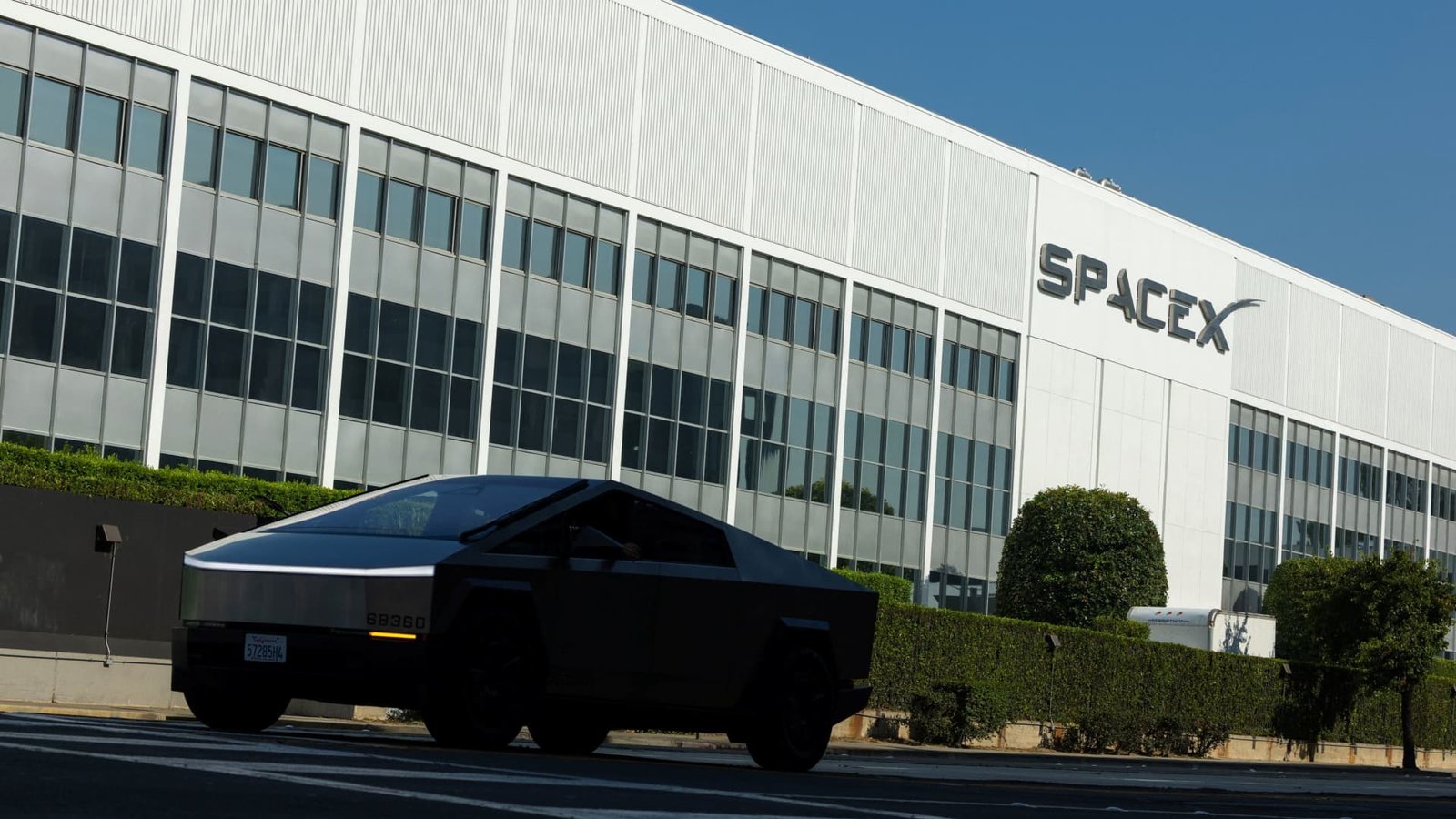 Stocks making the biggest moves midday: Alphabet, SpaceX, Shopify, Newmont, Insulet, AMD & more