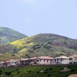 Foreigners are buying fewer U.S. properties, but luxury homebuilders still draw them in