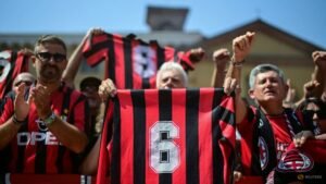 ‘Ciao capitano’: fans and former team mates say farewell to Franco Baresi