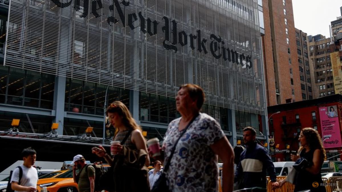 New York Times posts slower digital subscriber growth, shares slump