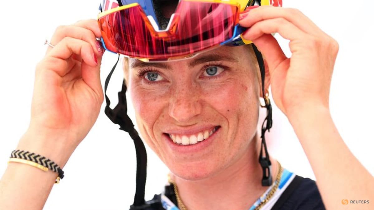 Vollering wins sprint to take Tour de France Femmes stage five, Reusser stays in yellow