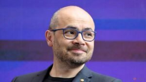 Google shakes up AI leadership as DeepMind chief shifts role