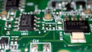 Sandisk, Western Digital weigh on chip sector as high expectations eclipse strong earnings