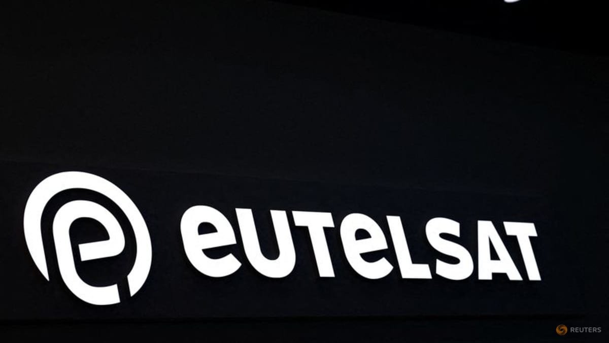 Eutelsat sees revenue growth as OneWeb expands, shares drop on margin outlook