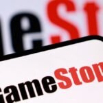 GameStop weighing withdrawal of eBay bid, Bloomberg News reports