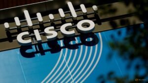 Cisco forecasts annual revenue above estimates on sustained AI spending