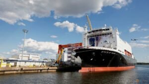 Hanwha, Fincantieri shares rise after Trump opens Navy shipbuilding to foreign yards