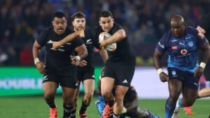Eight-try All Blacks thump Bulls 50-19 in Pretoria