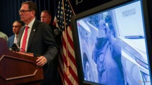 US charges woman with IS-inspired plot to blow up New York State Capitol
