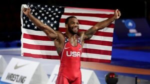 Wrestling-Back on the mat in new professional promotion, Burroughs dreams of Olympic return