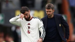 United’s Carrick gets early reality check at Hull