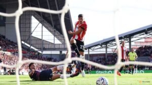 Tottenham’s expensive rebuild begins with familiar collapse